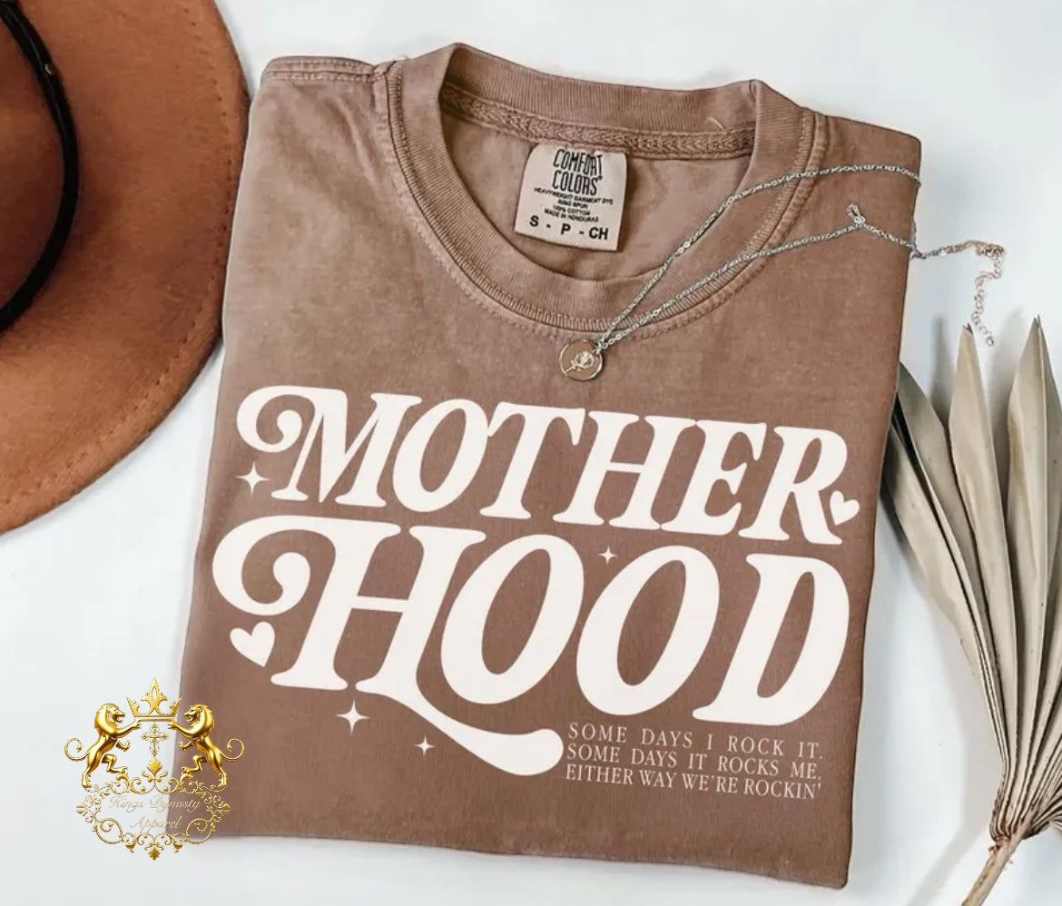 Trendy Motherhood